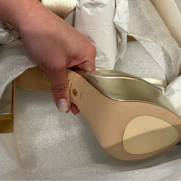 Stuart Weitzman Disco platform Metallic Sandals Platino | Size 10.5 | New - Picture 6 of 6